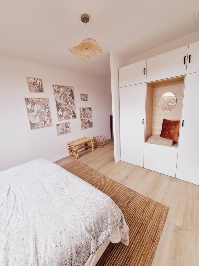 Duplex Neuf Centre Ville Avec Parking Neauphle-le-Château Εξωτερικό φωτογραφία